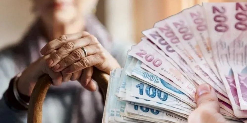 En Düşük Emekli Aylığı İlk Ayda Enflasyona Yenildi