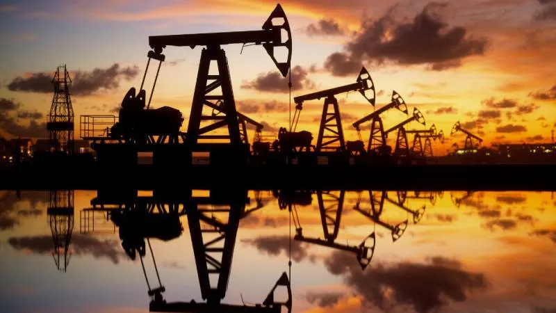 Hürmüz Boğazı’nda Tansiyon Yükseldi: Petrol Fiyatları Fırladı, Brent 90 Doları Aştı Hürmüz Boğazı'nda gerilim petrol fiyatlarını yükseltti